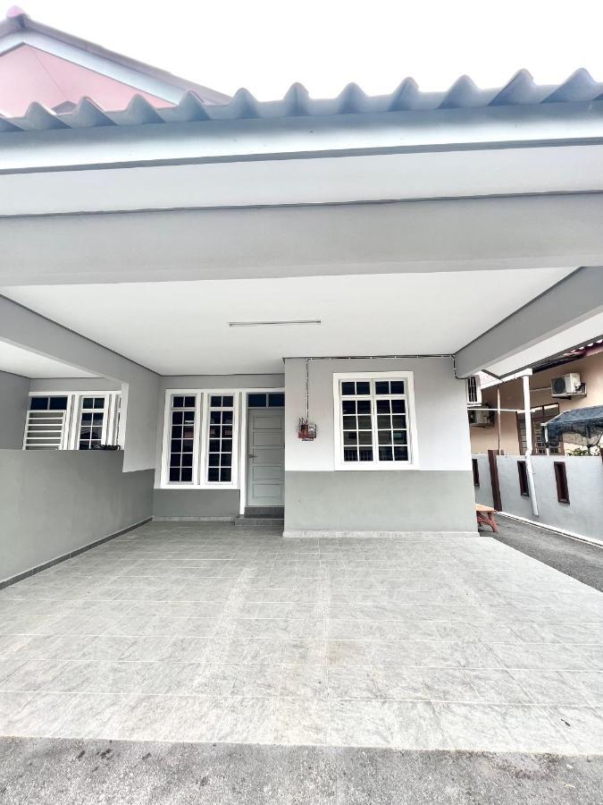 Teratai Homestay 3 Batu Buruk Kuala Terengganu Exteriér fotografie