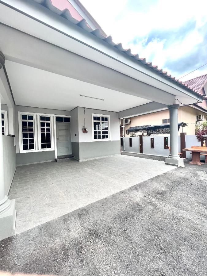 Teratai Homestay 3 Batu Buruk Kuala Terengganu Exteriér fotografie